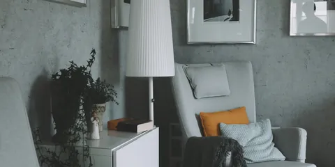 Pelējums un mitrums mājoklī: neredzamais drauds īpašumam