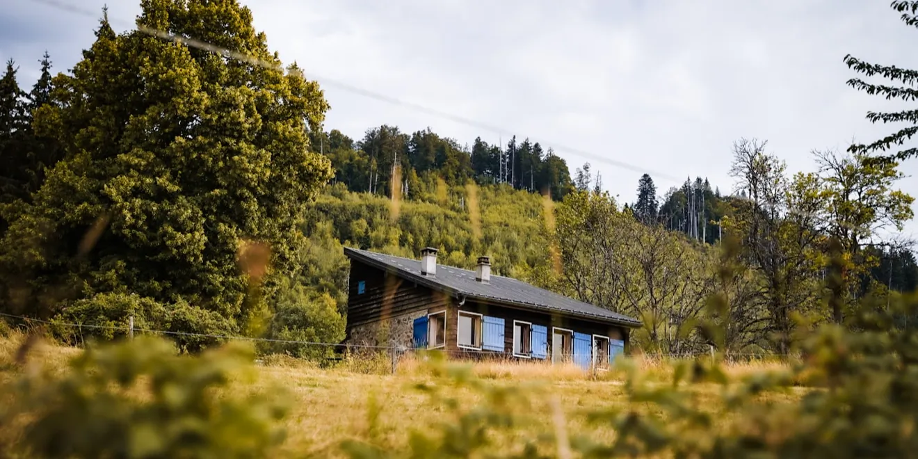 Vasarnīcas un dārza mājas apdrošināšana: ko zināt