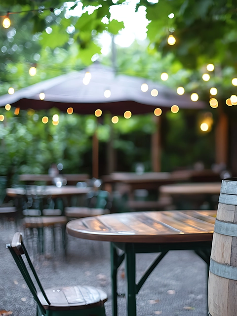 Vandalismā sabojāta āra terase