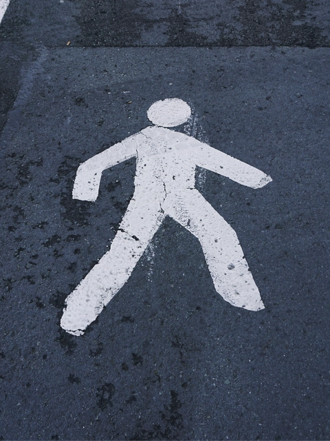 Sadursme ar gājēju